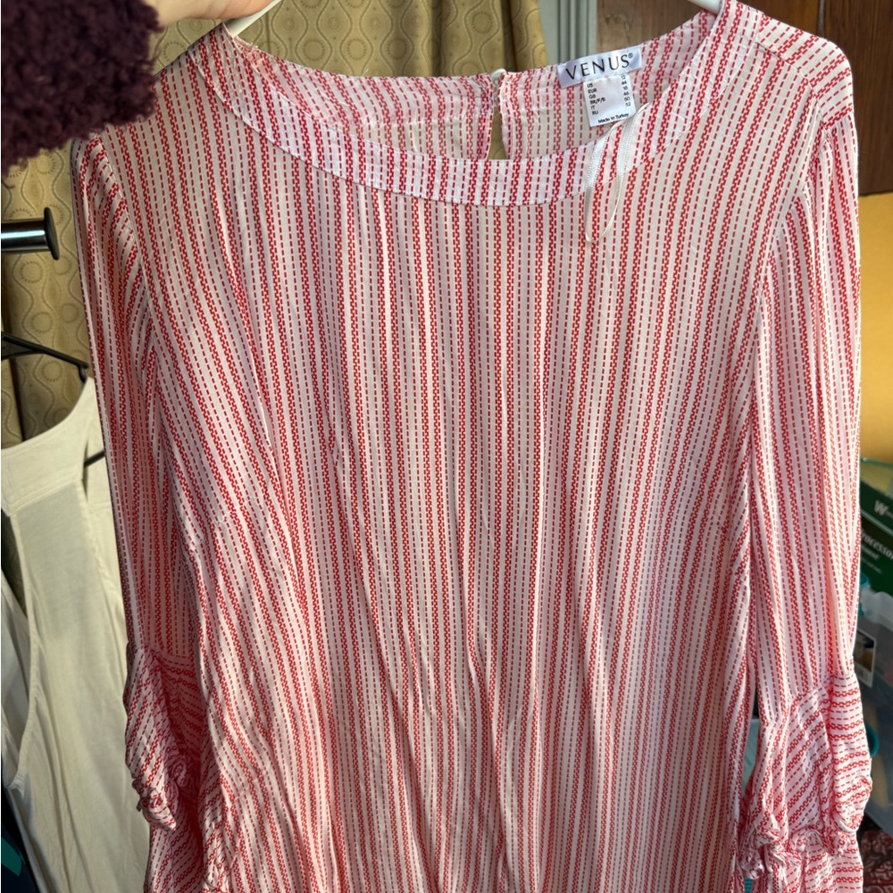 VENUS Red and Cream Patterned Top